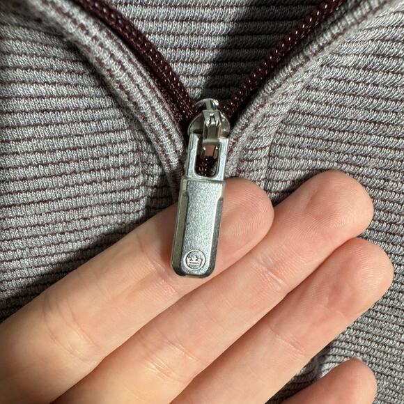 Peter Millar Pullover Shirt Men L Gray Stripe Casual Golf Outdoor Sport Active - Picture 10 of 10